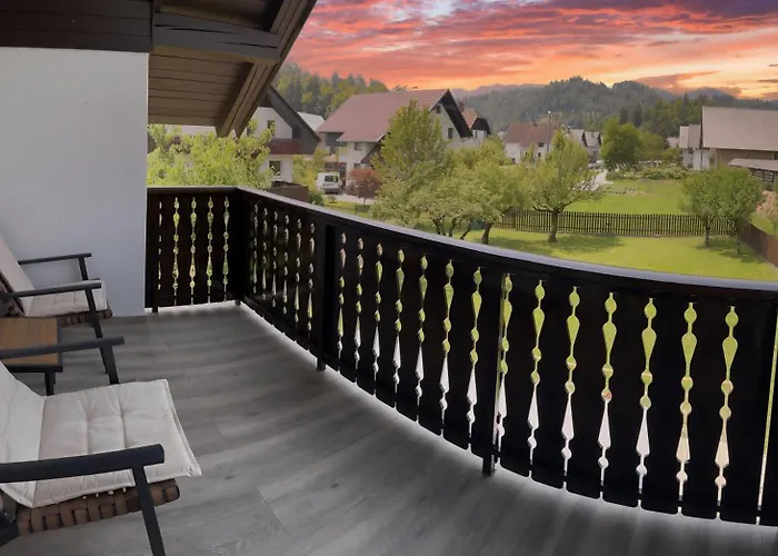 Minka - Perfect Family Vacation 布莱德